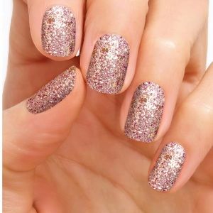 Tokyo Lights Color Street Nail Set